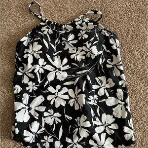 Island Escape Black w/ White Flowers Printed Cali Underwire Tankini - 10